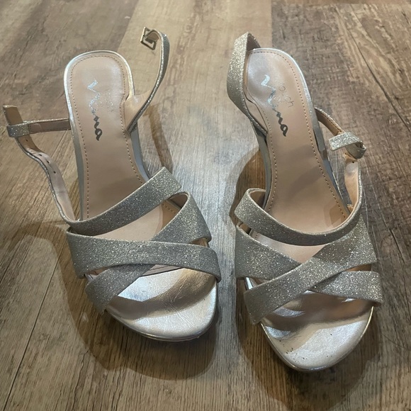 women’s silver heels - Picture 1 of 5